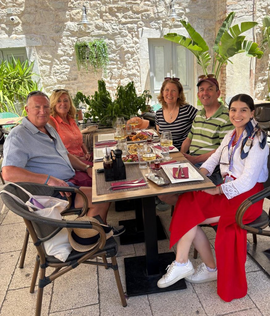 Split food tours